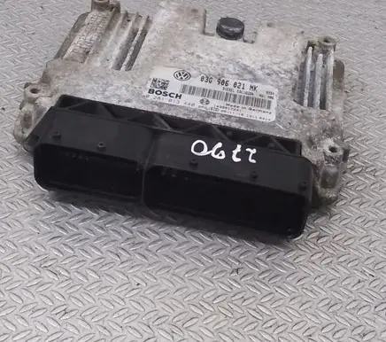 Volkswagen PASSAT B6 Engine control unit/module 03G906021NK