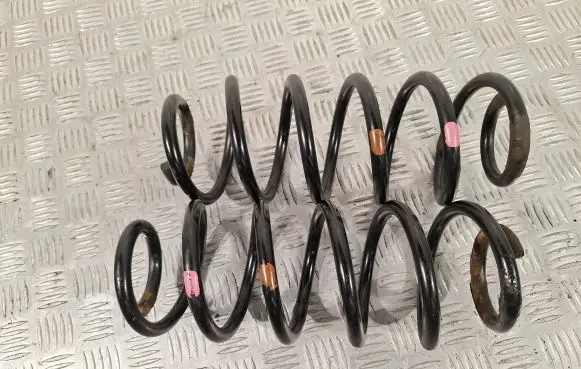 Toyota Verso Rear coil spring 482310F050