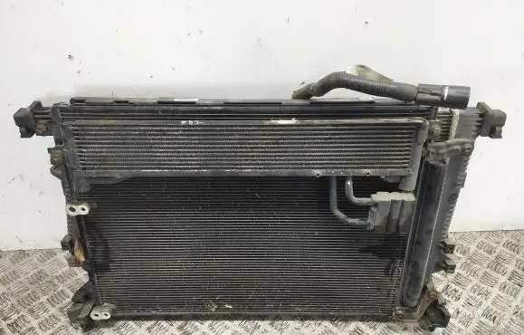 Jeep Cherokee Radiator set 2871470113K AA4227508135