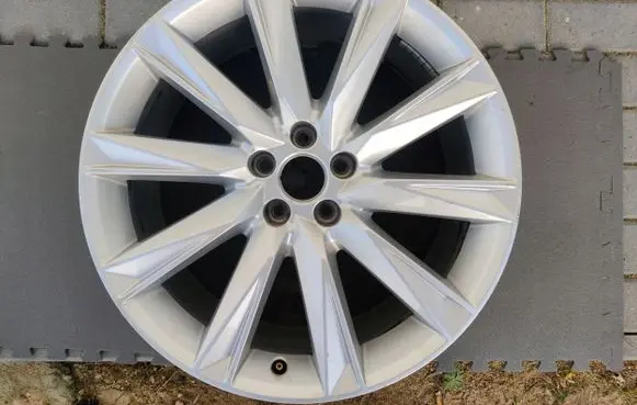Audi e-tron R20 alloy rim 4KE071490AX1