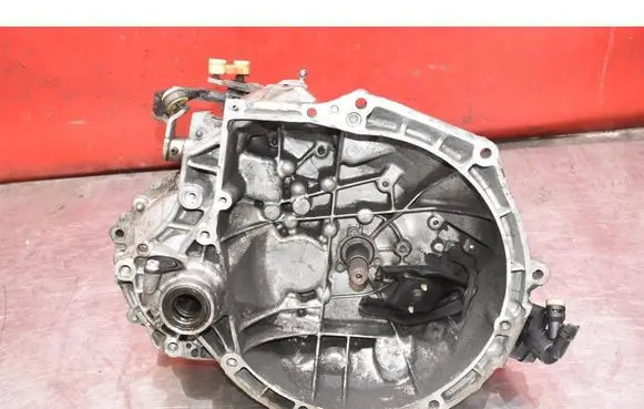 Peugeot 207 CC Manual 6 speed gearbox 20CQ74