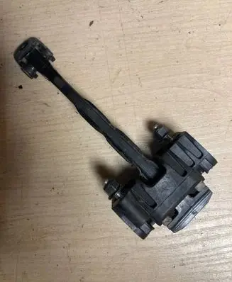 Volvo XC60 Rear door check strap stopper 31298466