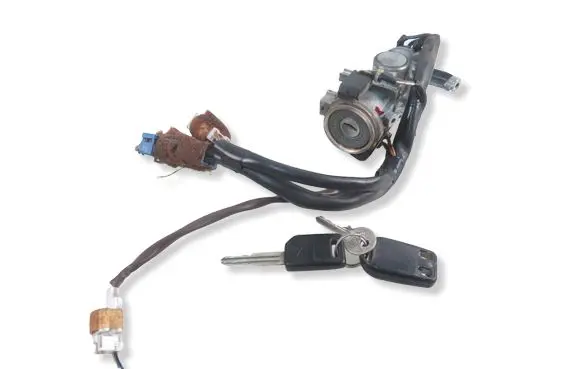 Mitsubishi Pajero Ignition lock 