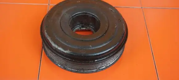 Renault Master III Timing belt tensioner pulley 805671E M9T870