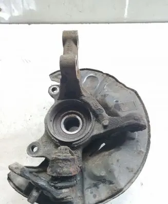 Toyota Corolla Verso AR10 Front wheel hub spindle knuckle