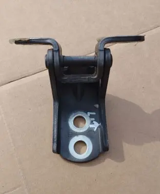 Infiniti EX Front door upper hinge