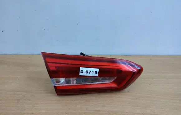 Ford Focus Tailgate rear/tail lights JX7B13A603AB