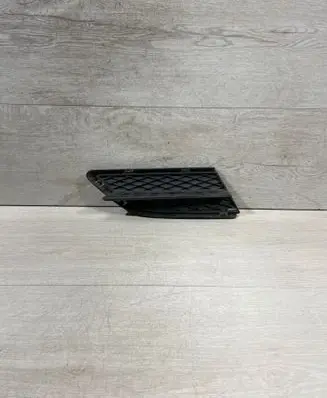BMW 3 E90 E91 Front bumper lower grill 7138418 51117138418