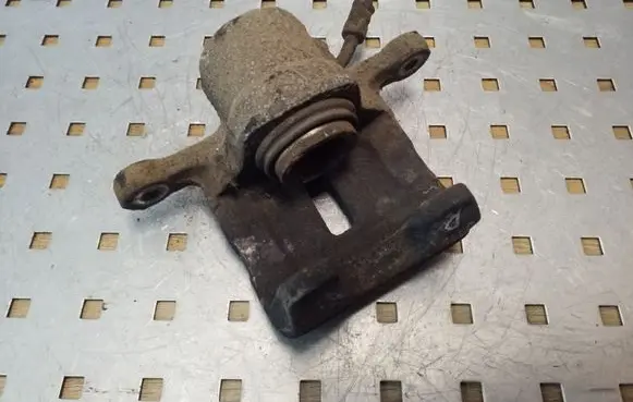 Opel Antara Rear brake caliper