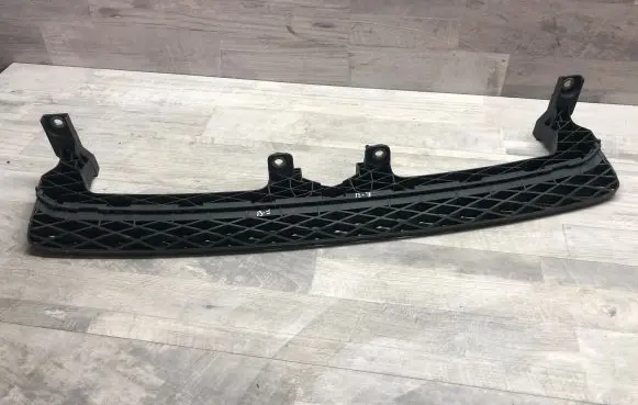 Volkswagen PASSAT B7 Front bumper mounting bracket 2174
