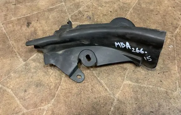 BMW 6 G32 Gran Turismo Engine compartment rubber 7371479