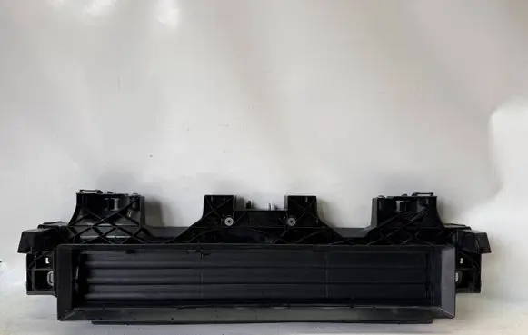 Audi e-tron Intercooler air guide/duct channel 4KE807771 4KE807771A