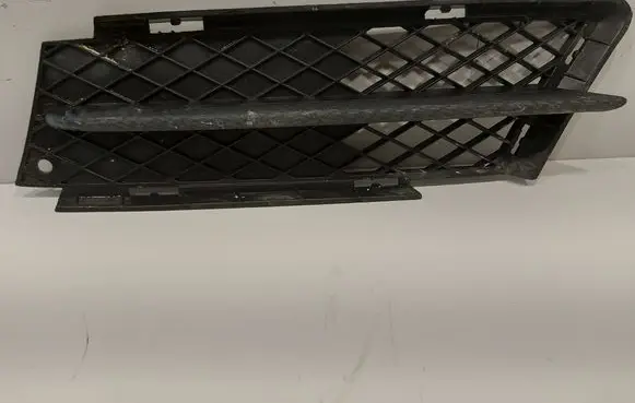 BMW 3 E90 E91 Front bumper lower grill 7134081