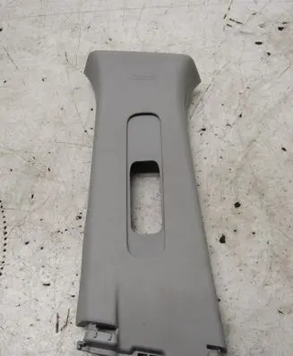 Suzuki Swift III (C) pillar trim 76221-52R1