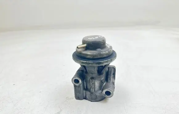 Jeep Grand Cherokee (WJ) EGR valve K5T554