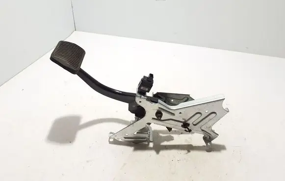 Volvo XC90 Brake pedal 31201404