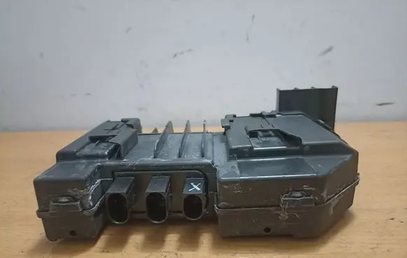 Mercedes-Benz S W221 Power management control unit A2215400750 2215400750