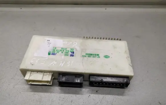 BMW 5 E39 Comfort/convenience module 61358378635 8378635 5DK00704725