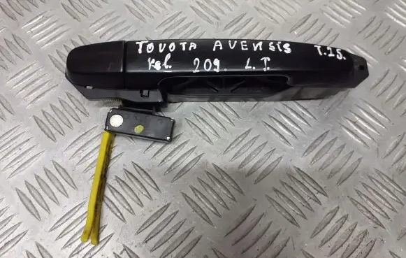 Toyota Avensis T250 Rear door handle trim 