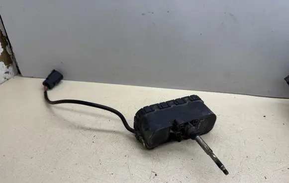 Volvo S60 Headlight wiper motor 0390206219
