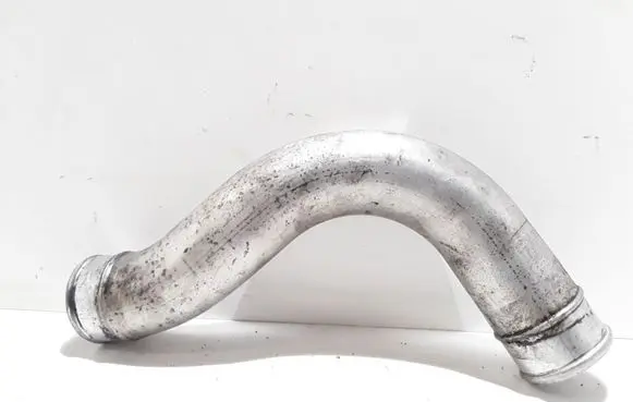 BMW 5 E39 Intercooler hose/pipe