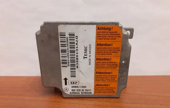 Mercedes-Benz E W210 Airbag control unit/module 6495 0028203226