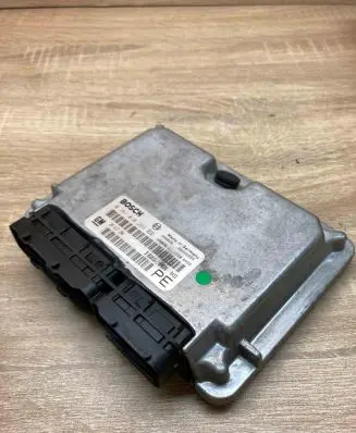 Opel Vectra B Engine control unit/module ECU 24417194 0281010269