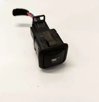 Volkswagen Golf IV Fuel tank opening switch 3B0959833A