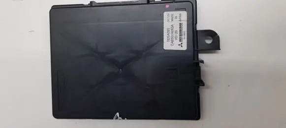Peugeot 4007 Fan control module 7820A055