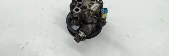 Toyota RAV 4 (XA20) Power steering pump