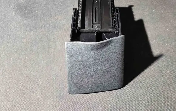 Ashtray (front)