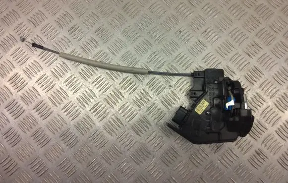 KIA Stonic Rear door lock 81420-H8020