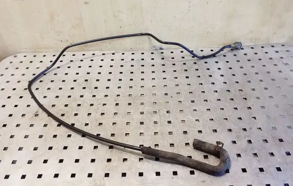 Land Rover Discovery 3 - LR3 Engine coolant pipe/hose
