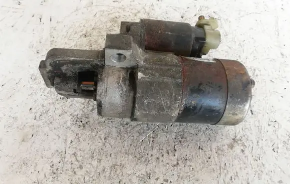 Mazda 3 I Starter motor M000T90981