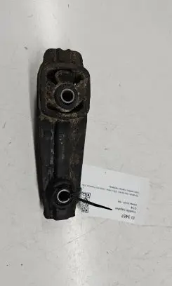 Citroen C3 Engine mount bracket