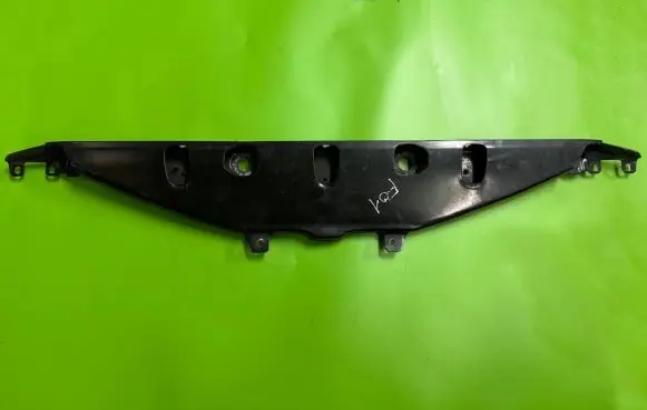 Top upper radiator support slam panel
