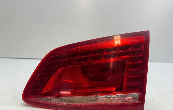 Volkswagen PASSAT B7 Tailgate rear/tail lights A046341 3062