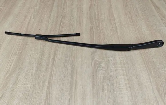 BMW 8 G16 Windshield/front glass wiper blade 9463873