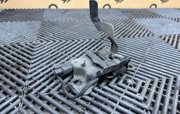 Ram 1500 DT Engine bonnet/hood lock/catch