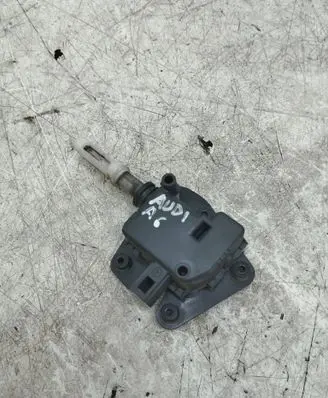 Audi A6 Allroad C5 Tailgate boot lock/latch motor 8E9827833