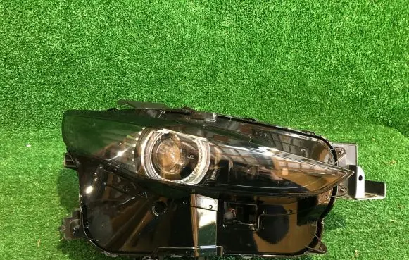 Mazda CX-30 Headlight/headlamp DFR751030