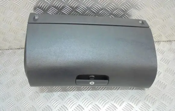 Skoda Octavia Mk1 (1U) Glove box