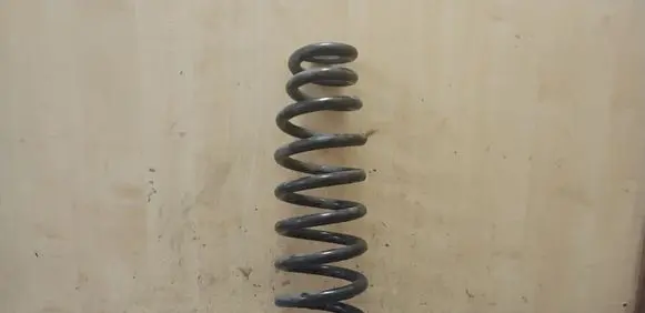 Volkswagen Touareg I Front coil spring 7L0971279F