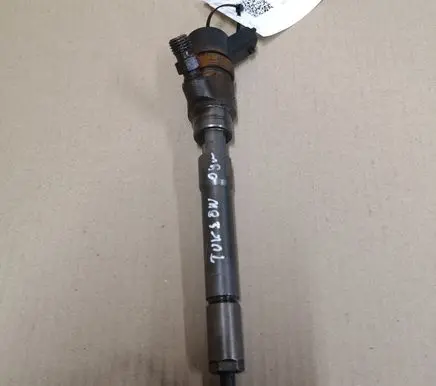 Hyundai Tucson JM Fuel injector 0445110258
