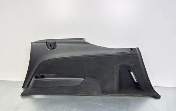 Audi Q7 4M Trunk/boot side trim panel 4M0863880C