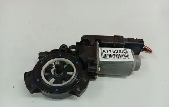KIA Ceed Front door window regulator motor 402055D