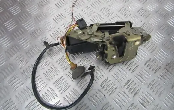 Volvo 850 Rear door lock 