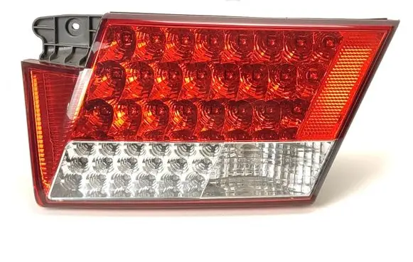 Hyundai Santa Fe Tailgate rear/tail lights 924043LO