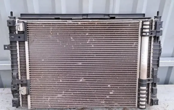 Citroen C5 Aircross Coolant radiator 9817275680
