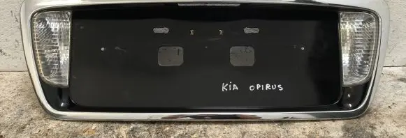 KIA Opirus Trunk door license plate light bar 